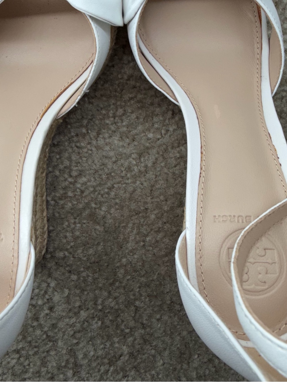 Tory Burch White Knotted Espadrille Wedge Sandals with Gold Logo - Picture 6 of 9